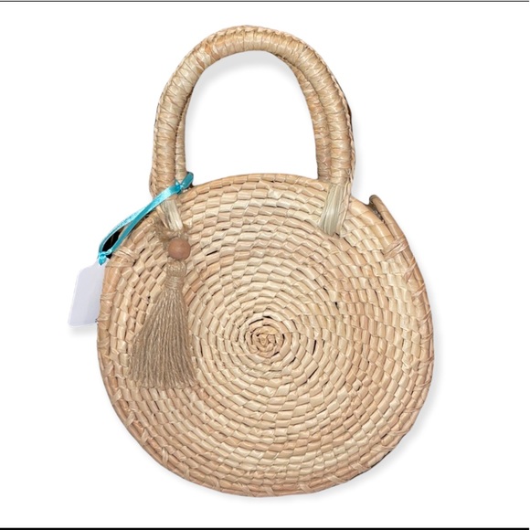 Mexican handmade circular palm bag - Picture 2 of 6